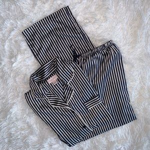Cabernet 2 piece sheen navy/white pinstripe pj’s